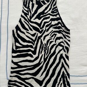 Women sleeveless top